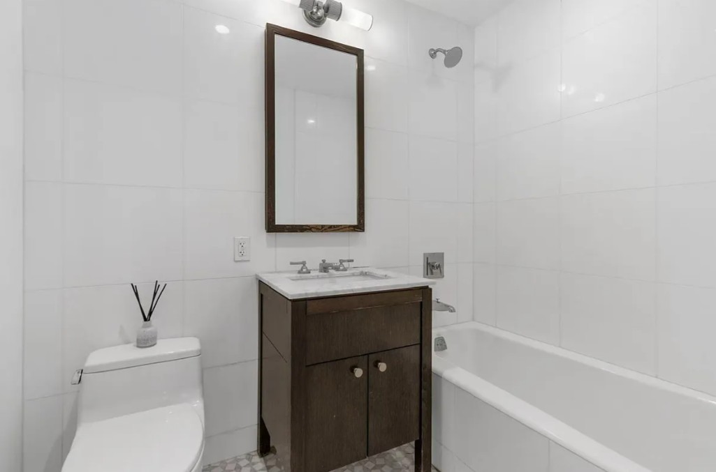 80 Riverside Boulevard #8E_4
